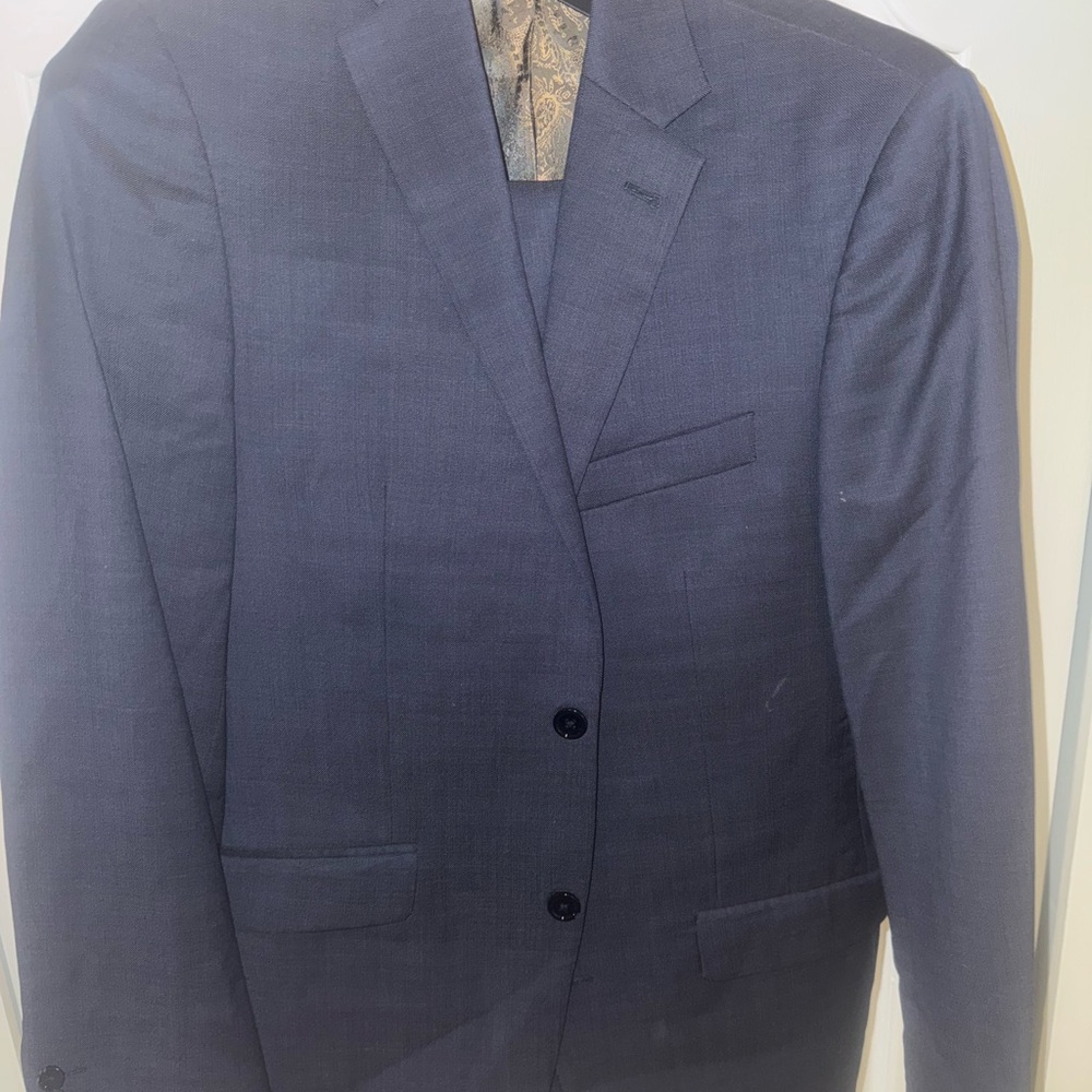 Modern Fitted Blue Suit Jacket with Notched Lapels